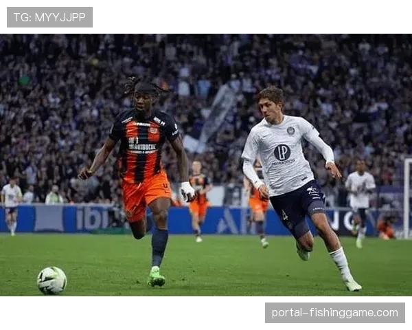 洛里昂主场2-0击败马赛止颓势，班巴-迪昂破门弑旧主